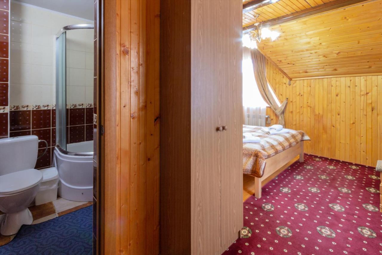 Hotel У Мар'Яни І Назара Jaremče Esterno foto
