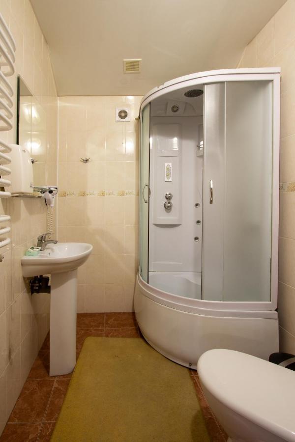 Hotel У Мар'Яни І Назара Jaremče Esterno foto