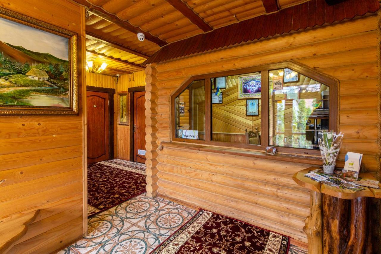 Hotel У Мар'Яни І Назара Jaremče Esterno foto